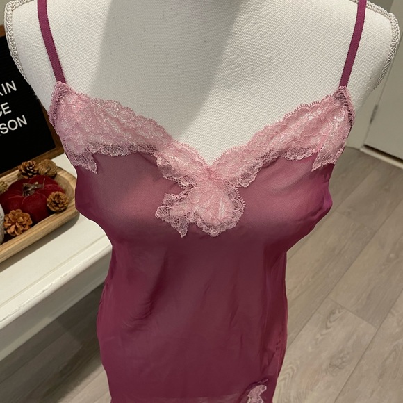 NWT VICTORIA’S SECRET Transparent Lace Trimmed Night Gown Slip Nightie Size M - Picture 5 of 7